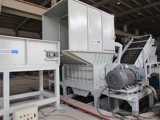 22 * 2kw 20rpm เครื่องทำลายขยะแบบเพลาคู่
