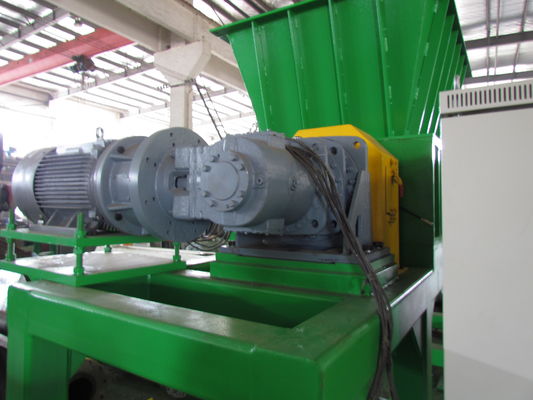 18.5kw Twin Shaft Shredder Machine, เครื่องทำลายยางที่ทนทาน
