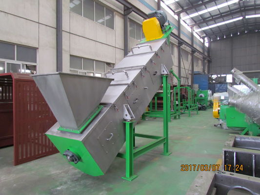 เครื่องรีไซเคิลพลาสติกแรงเสียดทานความเร็วสูง 800 รอบต่อนาทีที่ทนทาน