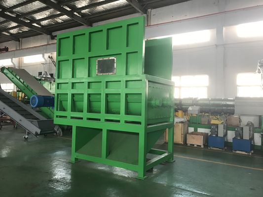 2000kg / H ขวด PET เสียเครื่องรีไซเคิลพลาสติก Bale Breaker