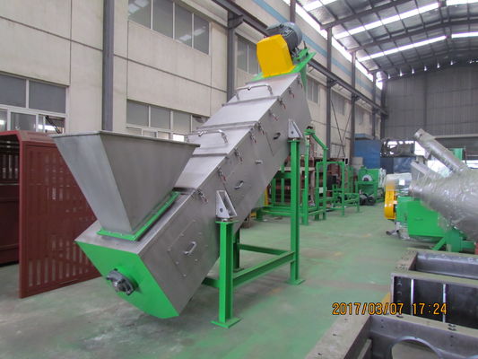 2000kg / H PET PE PP HDPE LDPE LLDPE เครื่องซักผ้าแรงเสียดทานพลาสติก